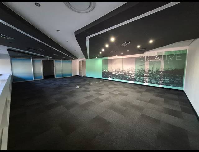 484M² OFFICE TO LET IN WOODMEAD